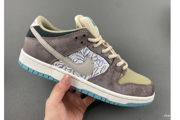 Nike FZ3129-200 Dunk Savings SB Low Money Big  1017